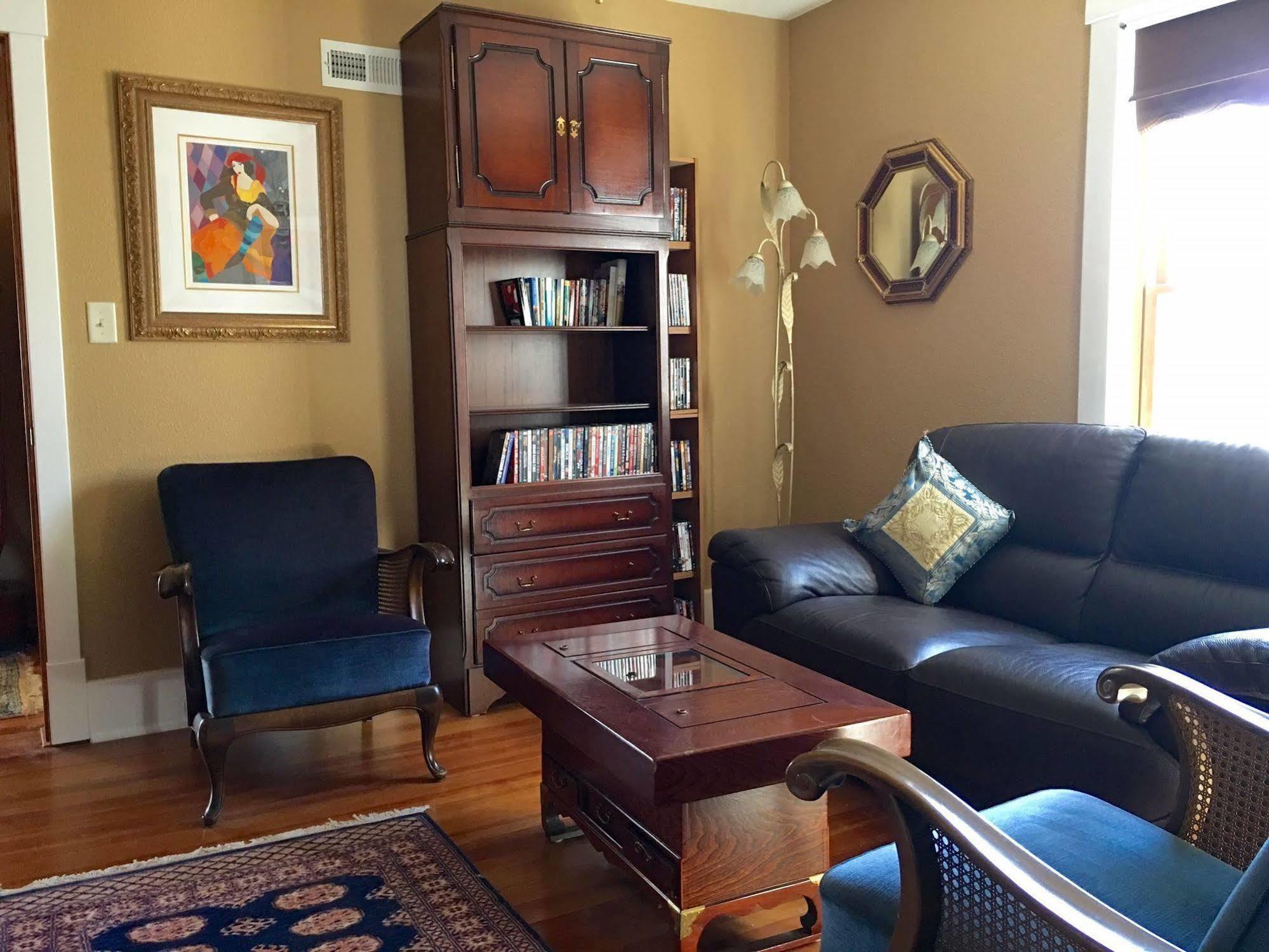 Attwood House Bed And Breakfast Near Manhattan, Ks Randolph エクステリア 写真